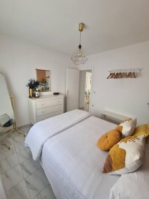 Nice Beachside 2-Bd Apt Near Barcelona Cunit Zewnętrze zdjęcie