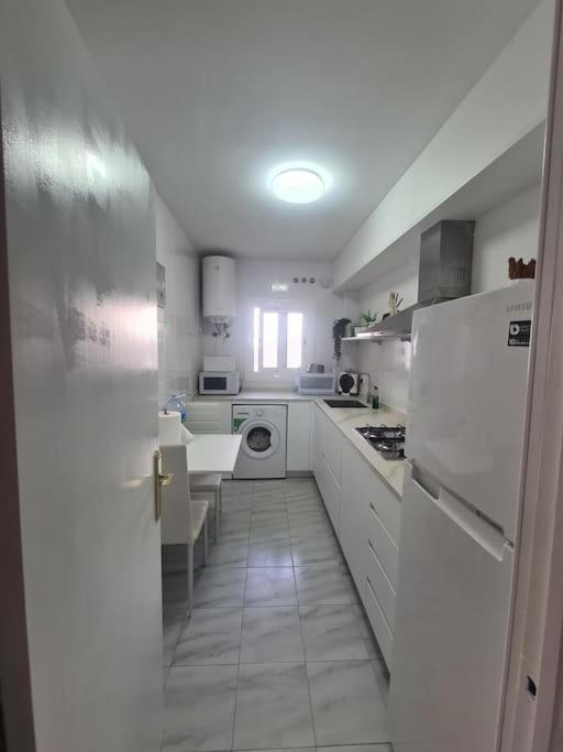 Nice Beachside 2-Bd Apt Near Barcelona Cunit Zewnętrze zdjęcie